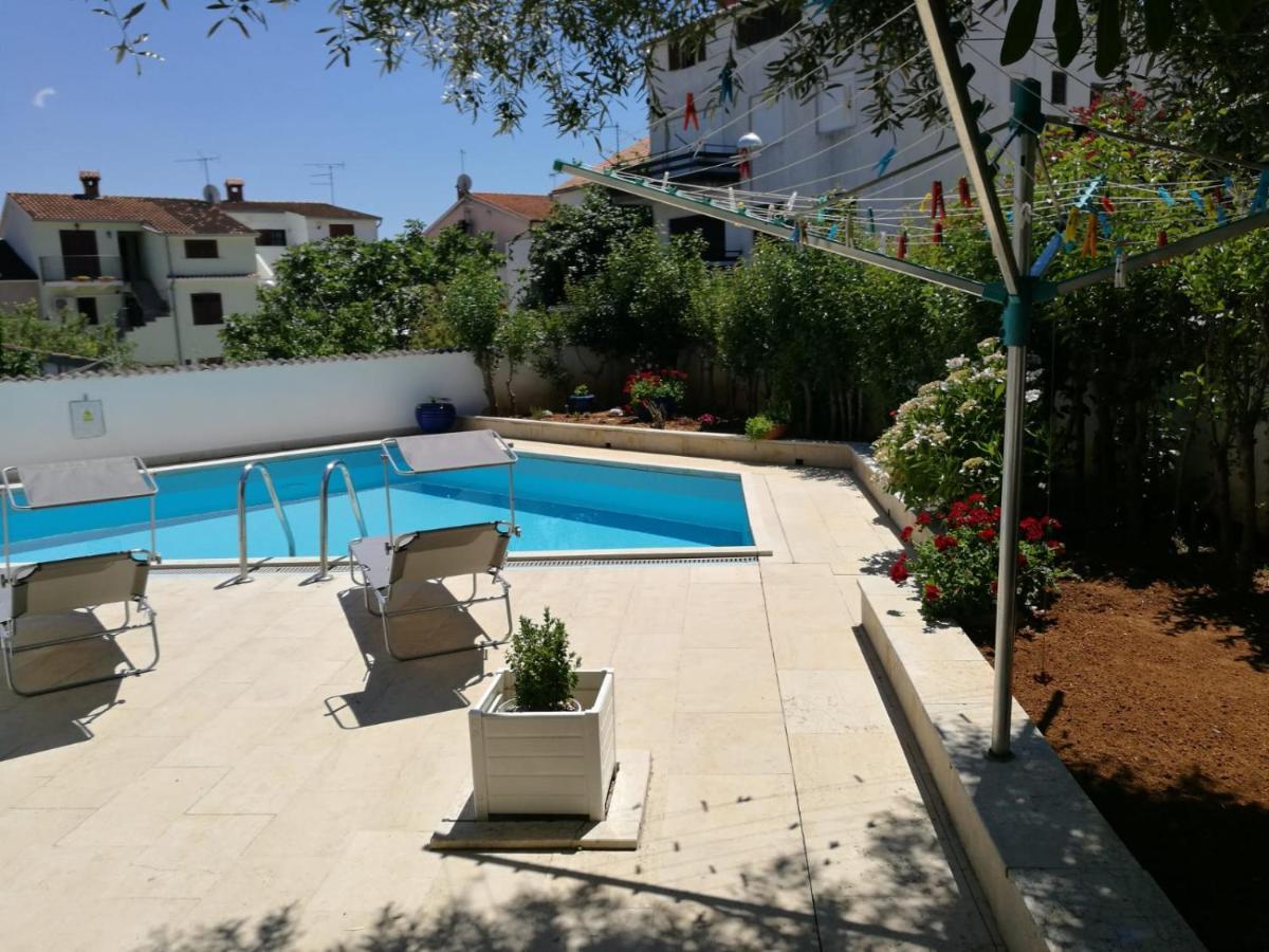 Ferienhaus Bozena Appartment 1 ヴルサル エクステリア 写真